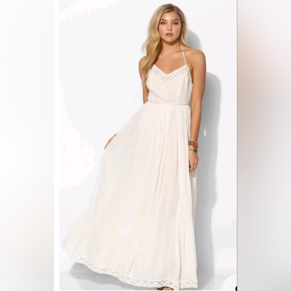 WHITE Maxi dress lace crochet embroidered halter small